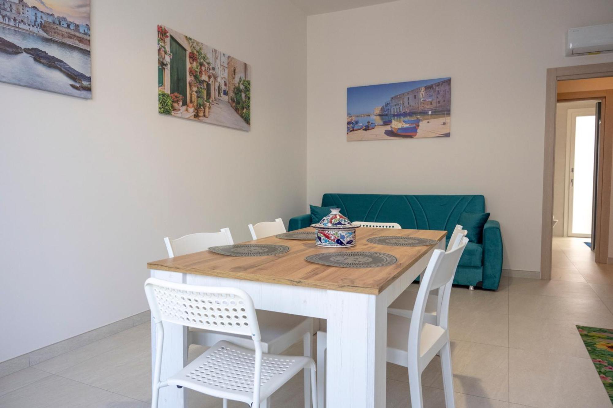 Amare Apartment Near The Sea โมโนโปลี ภายนอก รูปภาพ
